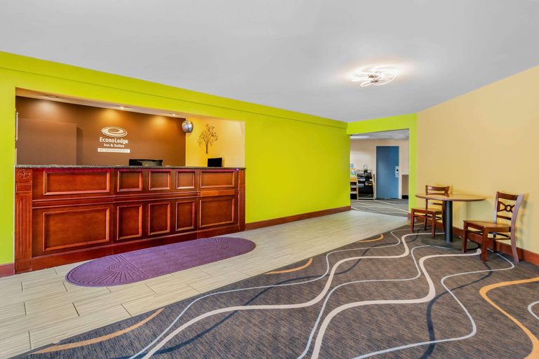 Public Area 2, Econo Lodge Inn & Suites Eau Claire South, Eau Claire