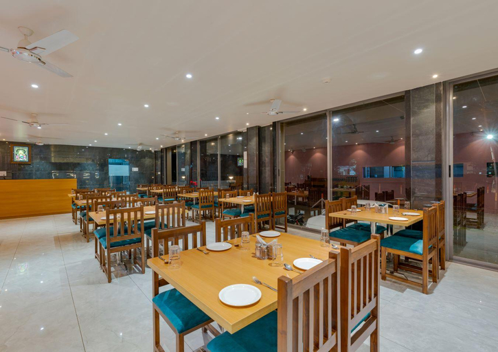 Food & Drinks 4, Hotel Chiranjeevi, Kolhapur