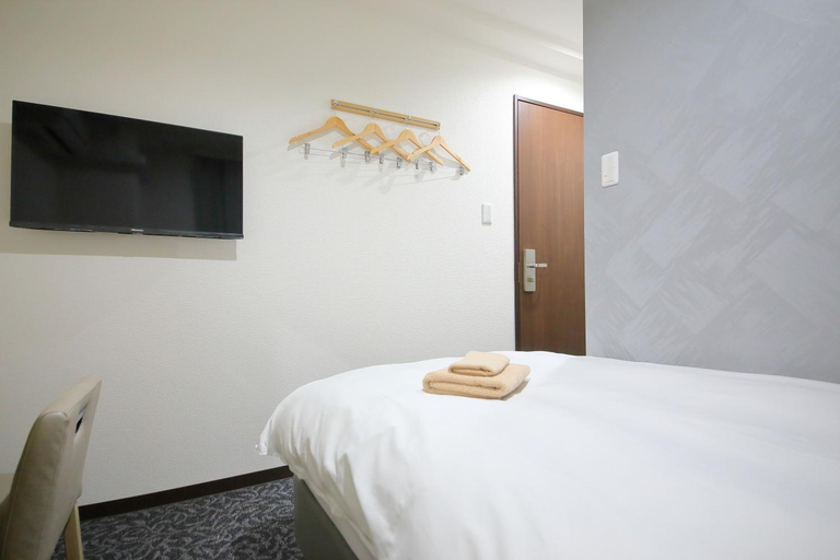 Bedroom 13