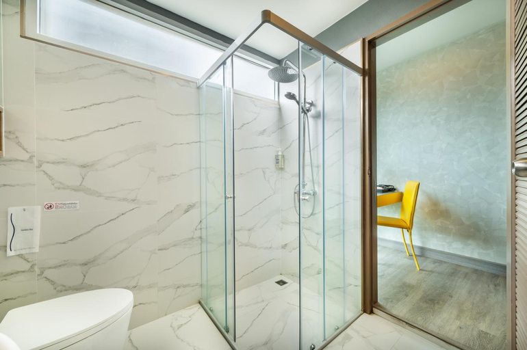 Bathroom 20
