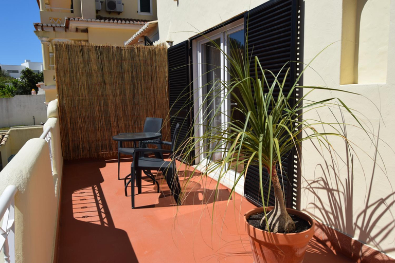 Balcony/terrace 3, Family House, Lagos