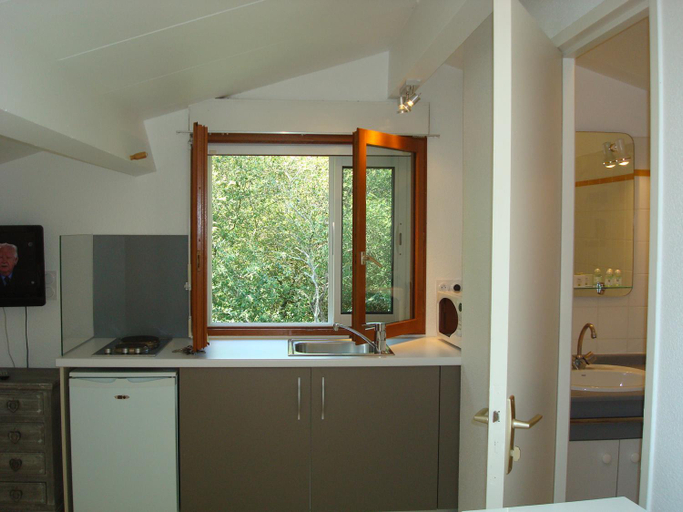Bathroom 5, Studio mansarde climatise les roseaux bord de lac, Landes