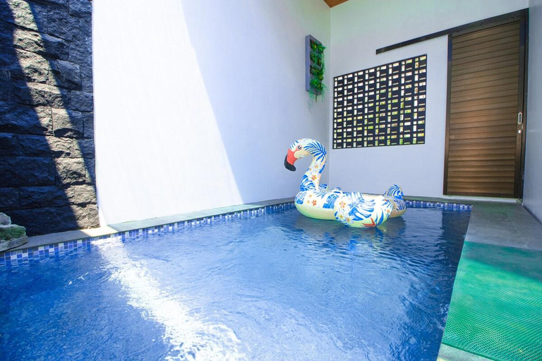 Sport & Beauty 4, Villa Woody | Private Pool & Rooftop, Malang
