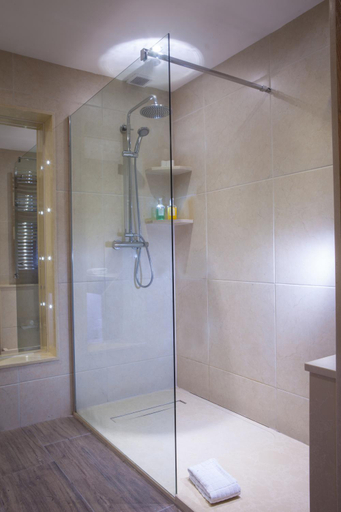 Bathroom 4, Four Seasons Hotel