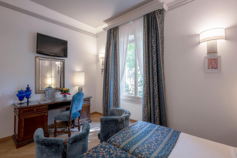 Bedroom 26