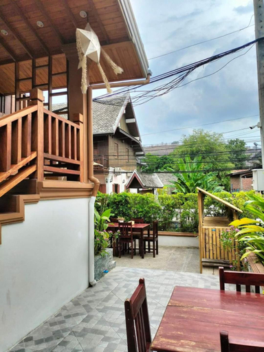 Food & Drinks 5, Villa Wanika, Chomphet