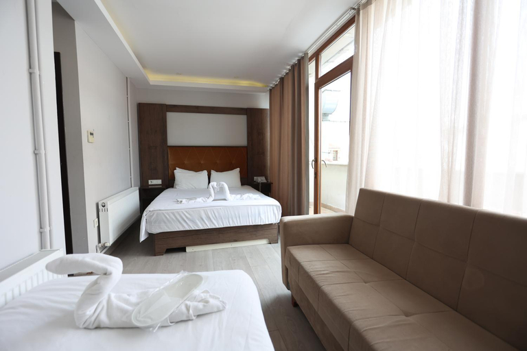Bedroom 3, Bucoleon by Cheers, Fatih