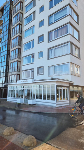 Exterior & Views 1, Luxe app Knokke-Heist met strand cabine, West-Vlaanderen