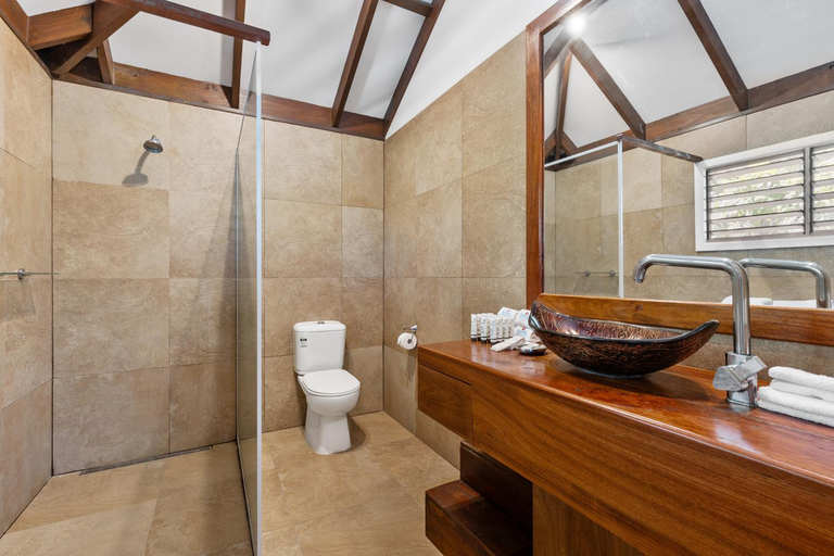 Bathroom 5, Iririki Island Resort & Spa, Port Vila