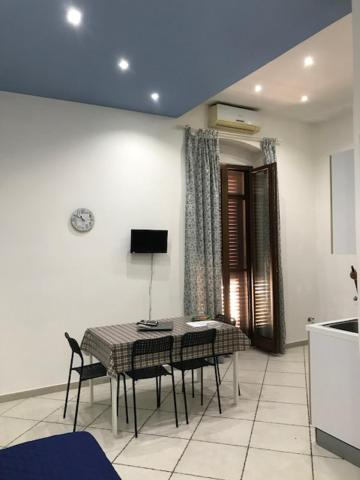 2, Salinis Apartments, Barletta-Andria-Trani