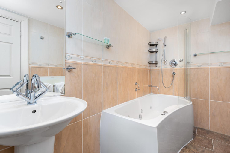 Bathroom 4, Dornoch Castle , Highland