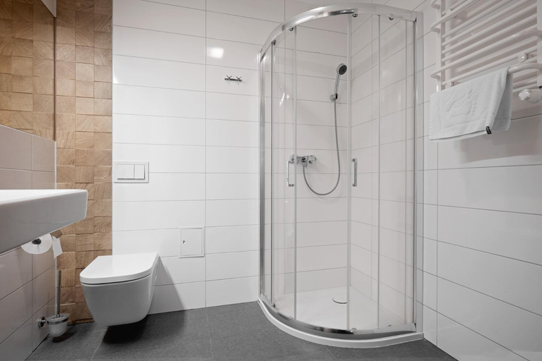 Bathroom 3, Holimo Hotel, Kłodzko