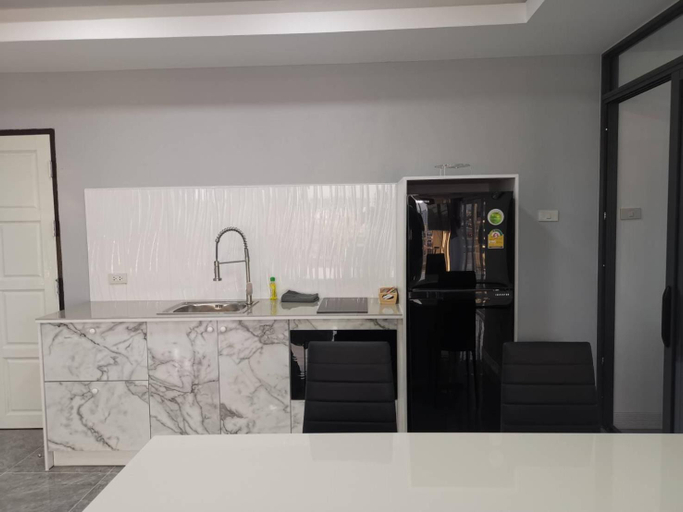 Dining Room 12