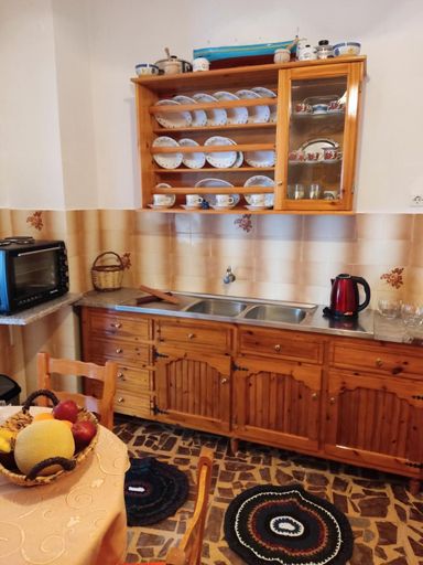 Food & Drinks 4, Petroula Apartments, South Aegean