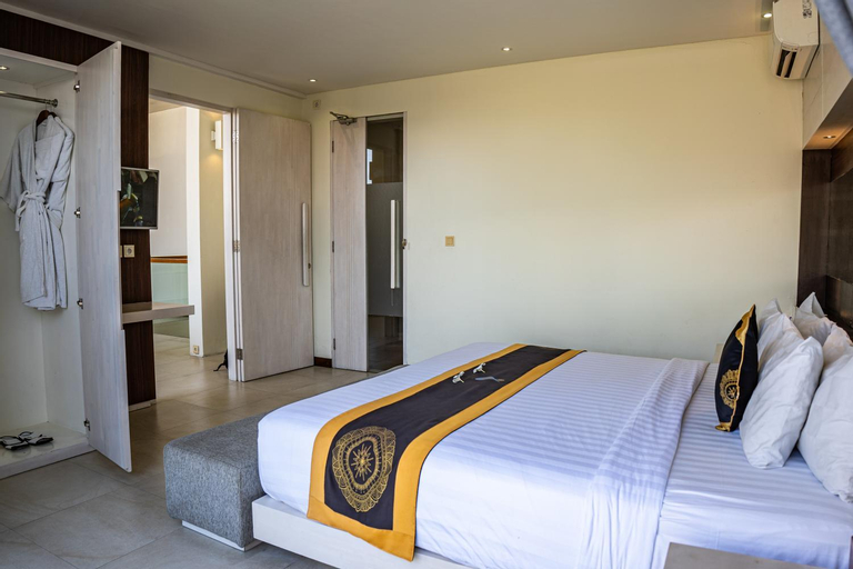Bedroom 13