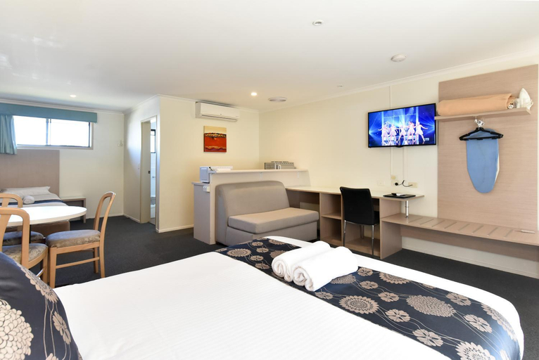 Bedroom 8