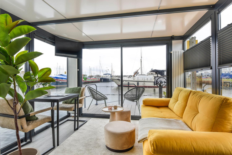 Facilities 3, Cosy tiny houseboats near beach and restaurants by Weltevreden Experience, Zeewolde
