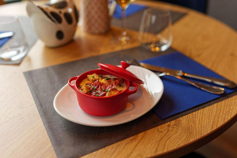 Logis Loire Hotel - Les Cocottes Restaurant, Maine-et-Loire