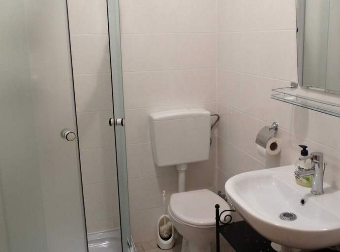 Bathroom 3, Classy Sea View Crikvenica Apartments, Crikvenica