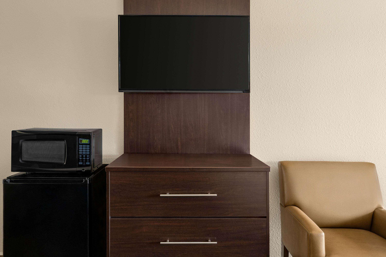 Bedroom 3, Baymont by Wyndham Kingman, Mohave