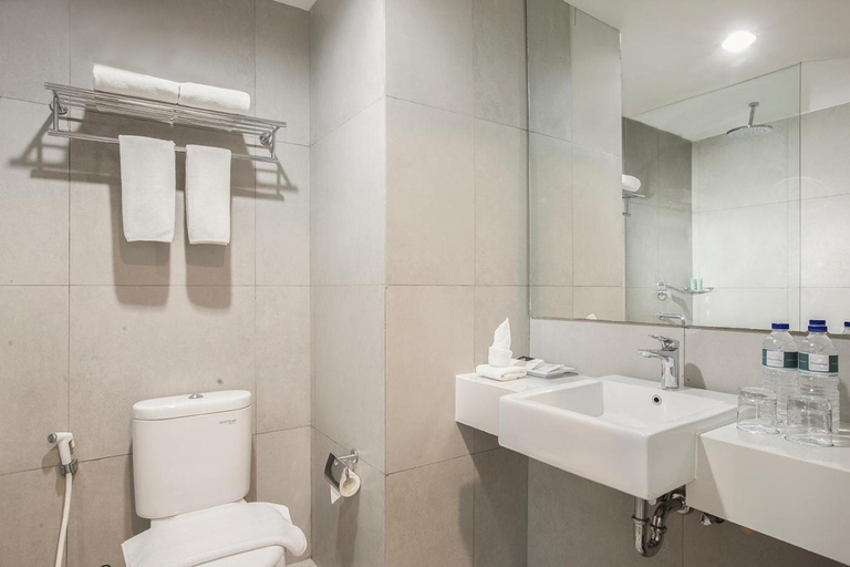 Bathroom 5, KHAS Makassar Hotel, Makassar