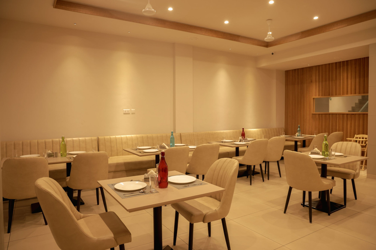 Food & Drinks 4, Hilux Courtyard, Palakkad
