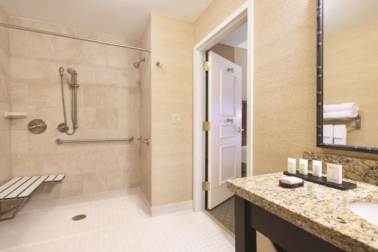 Bathroom 11
