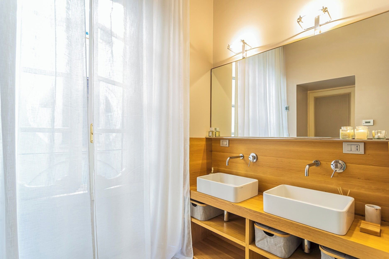 Bathroom 4, Rovelli 41 by Rent all Como, Como
