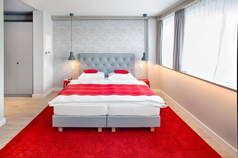 Bedroom 12