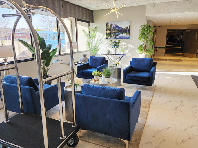 Public Area 2, Days Inn & Conference Centre by Wyndham Camrose Norsemen, Division No. 10