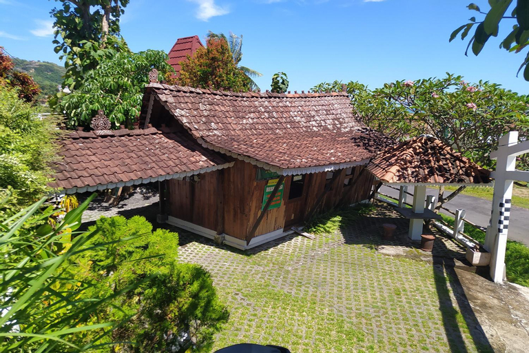 Villa Joglo Paris, Bantul