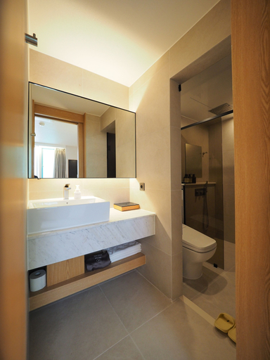 Bathroom 4, Daisy Hotel, Tongyeong