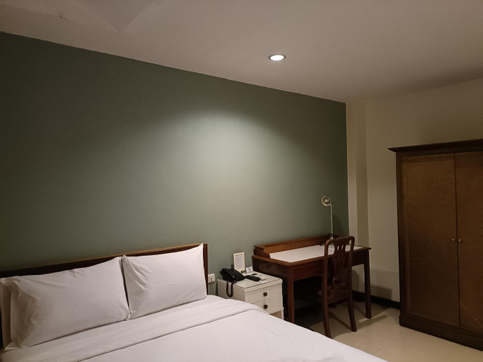 Bedroom 18