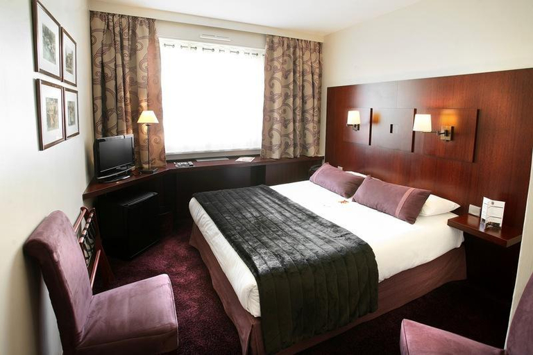 Bedroom 8