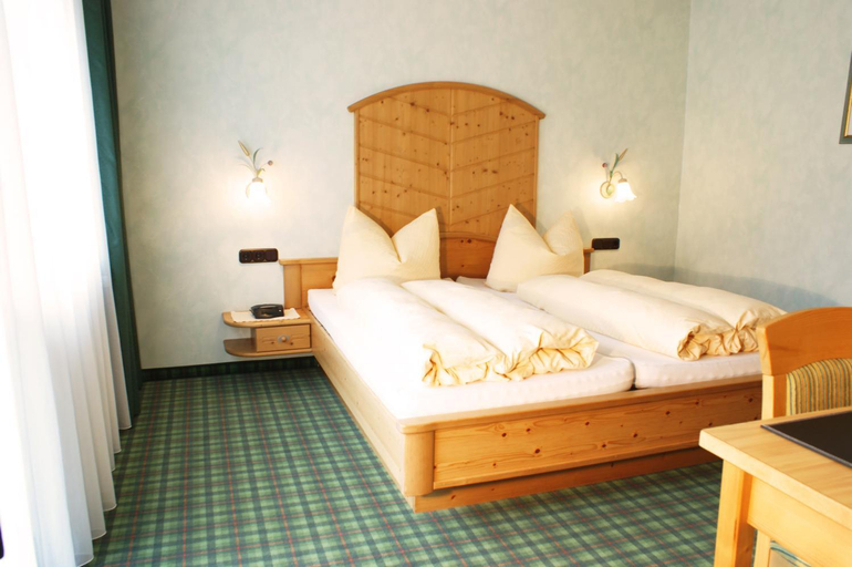 Bedroom 3, Hotel Central - das kleine Boutique Hotel am Achensee, Schwaz