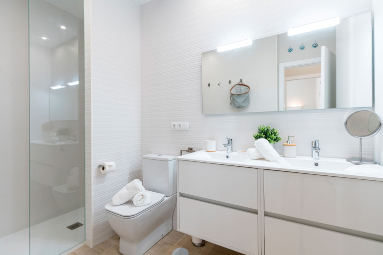 Bathroom 4, Genteel Home Sagasta, Cádiz