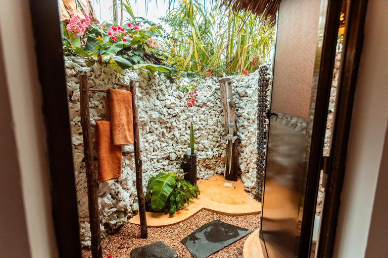 Bathroom 3, B4 Beach Club and Hotel, Kusini