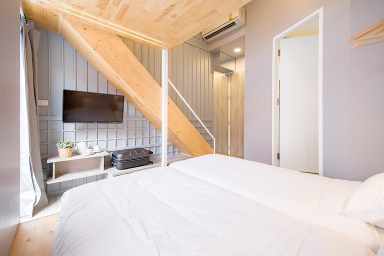 Bedroom 13