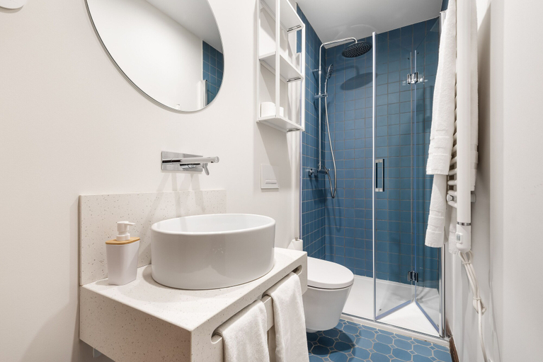 Bathroom, Rivol6 · Amazing Flat Next to Rivoli, Porto