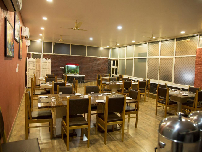 Food & Drinks, Gazebo Resort & Spa Near Lake Pichola, Udaipur