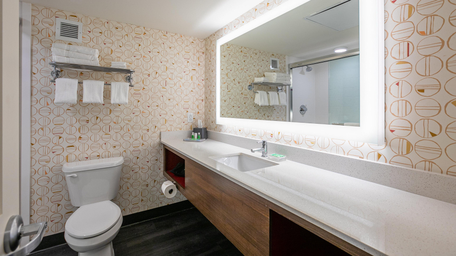 Bathroom 6