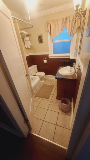 Bathroom 3, Home away from home, Greater Vancouver