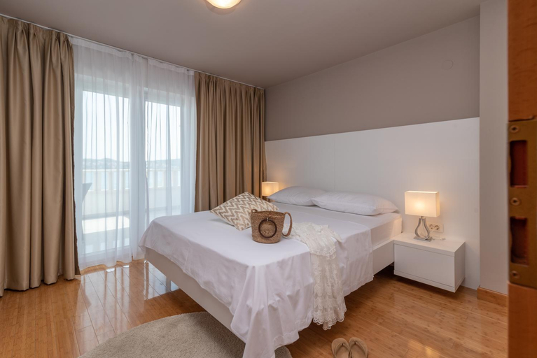 Others 3, Villa Ana Trogir, Seget