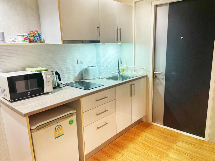 Dining Room 9