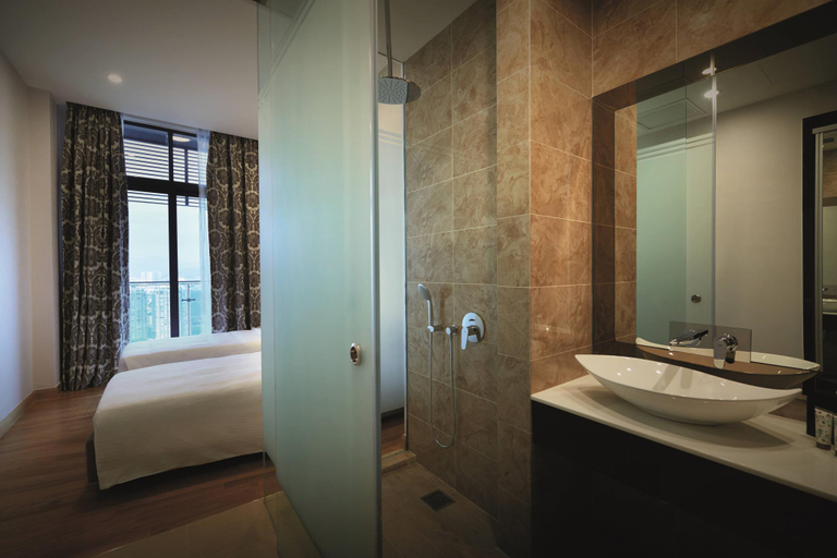 Bathroom 4