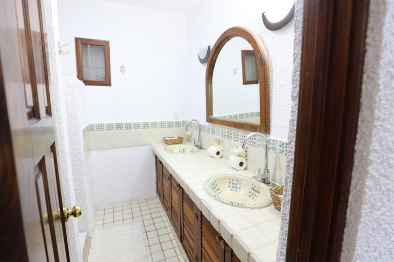 Bathroom 3, Hotel Bosque Caribe, 5th Av. Zone , Cozumel