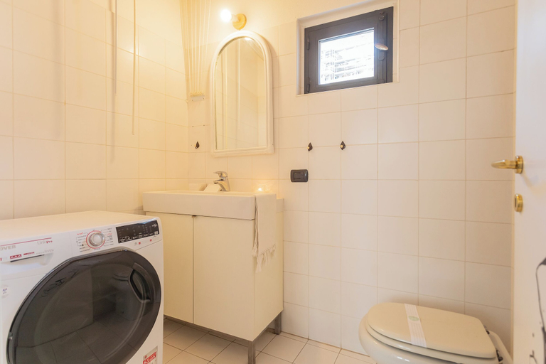 Bathroom 4, Vico Garden-203 by Rent all Como, Como