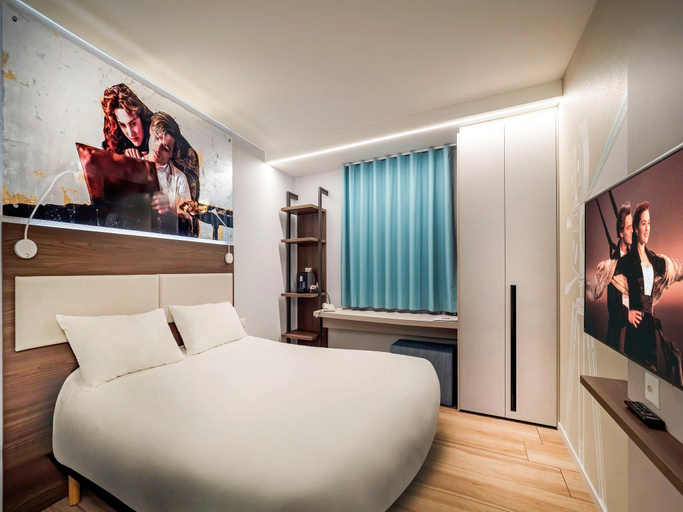 Bedroom 18