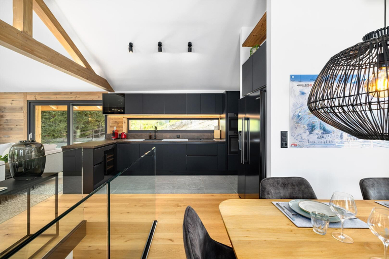 Others 5, Chalet Le Reve Cinema Room Jacuzzi, Martigny