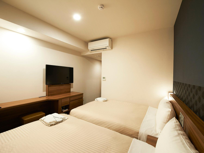 Bedroom 13